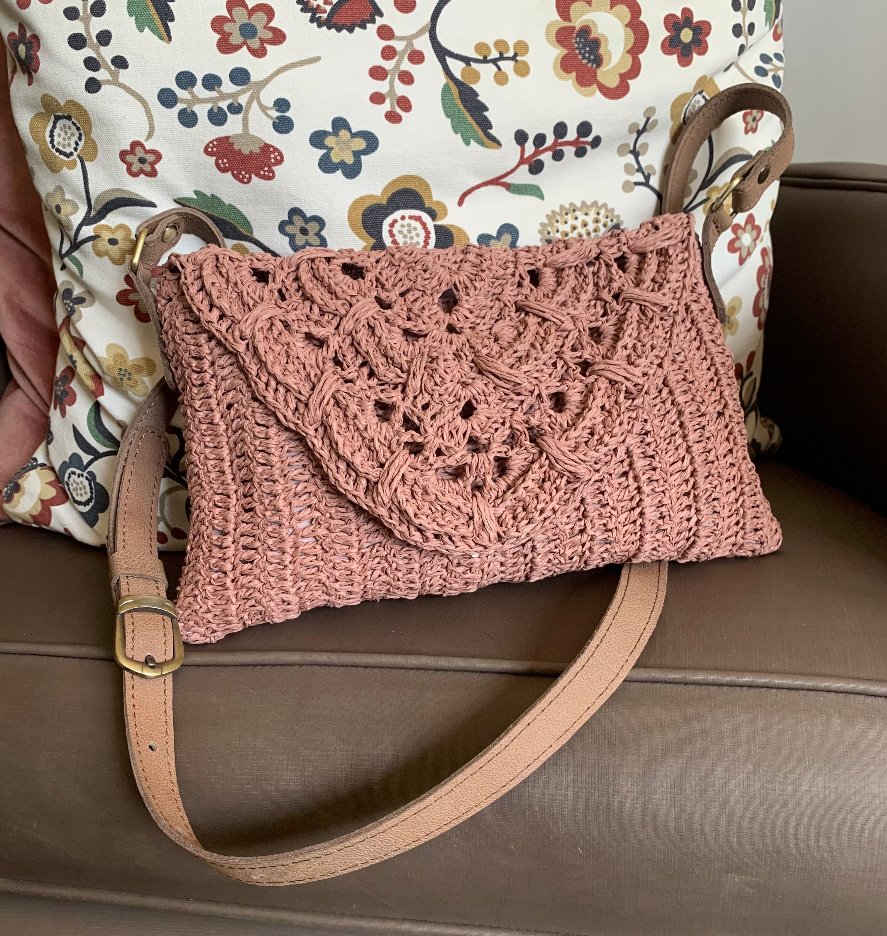 Pochette enveloppe | Raphia | Rose