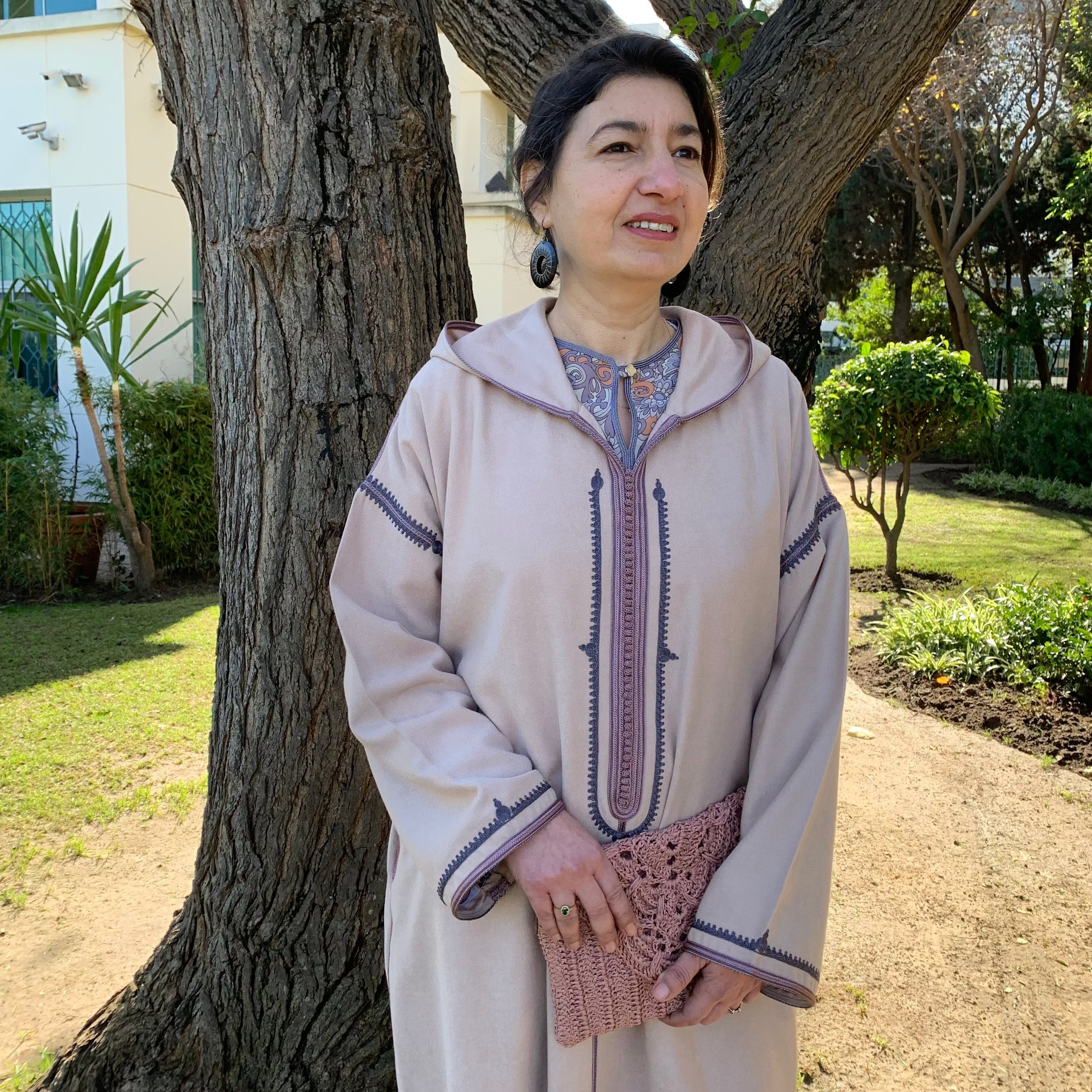 Ensemble Jellaba Mlifa Rose et son Qmiss