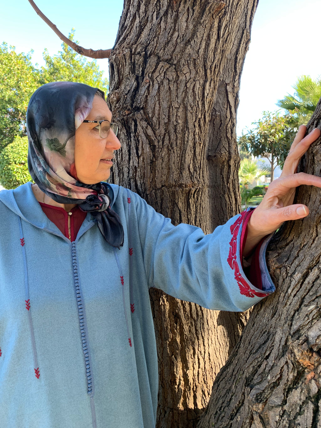 Ensemble Jellaba Mlifa bleu et son Qmiss