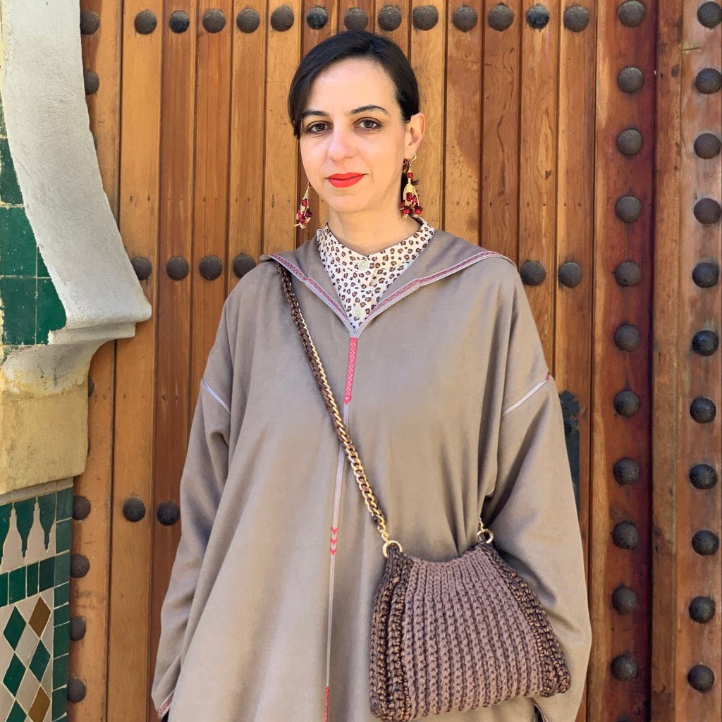 Ensemble Jellaba Mlifa taupe et son Qmiss