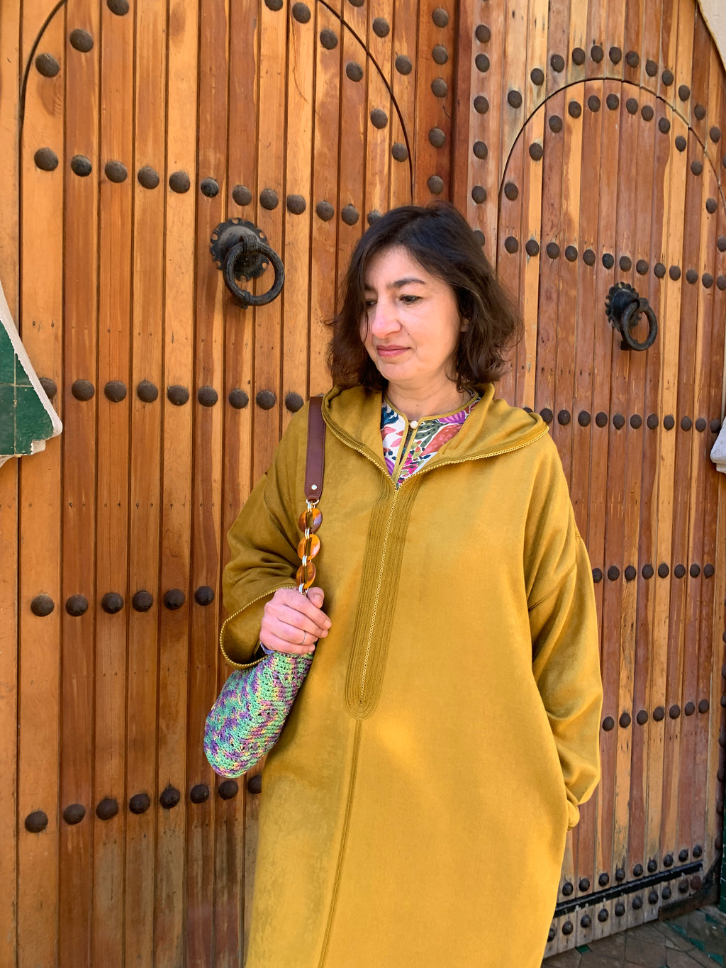 Ensemble Jellaba Mlifa moutarde et son Qmiss