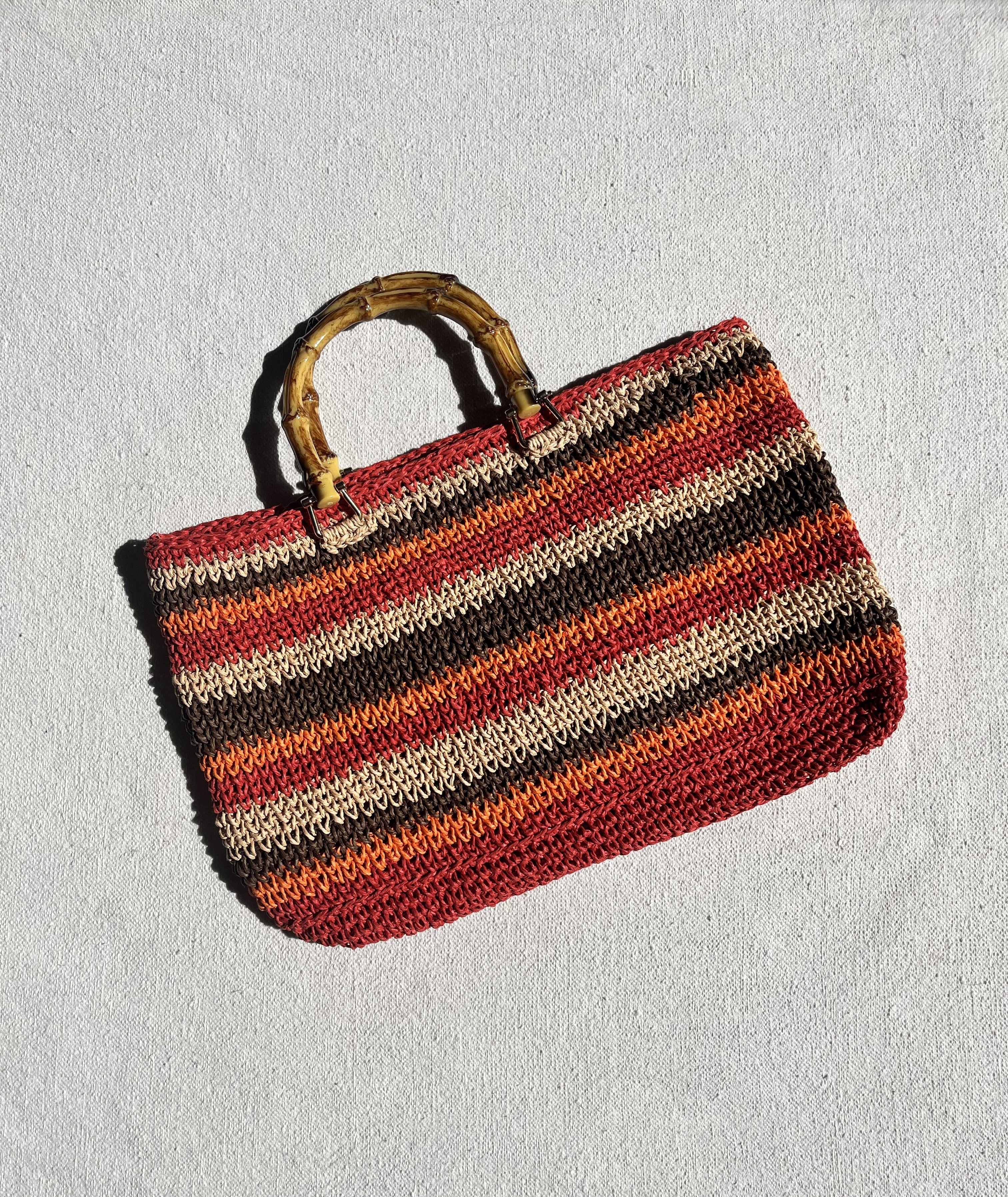 Sac cabas tressé main | Raphia |  Rayures terracotta